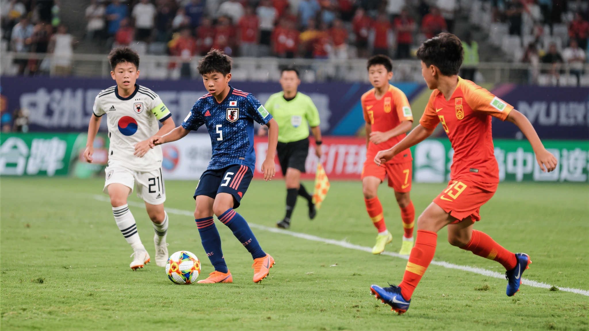 数据分析:马莱莱能否成为国足归化新星 近年来,日本、韩国等国家都强化了青训体系,并吸收具